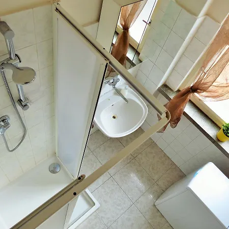 Blanicka 9 - 2 Apartman *