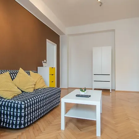 Blanicka 9 - 2 Apartment Prague