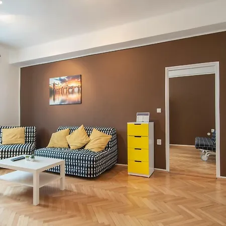 Blanicka 9 - 2 Apartment Prague